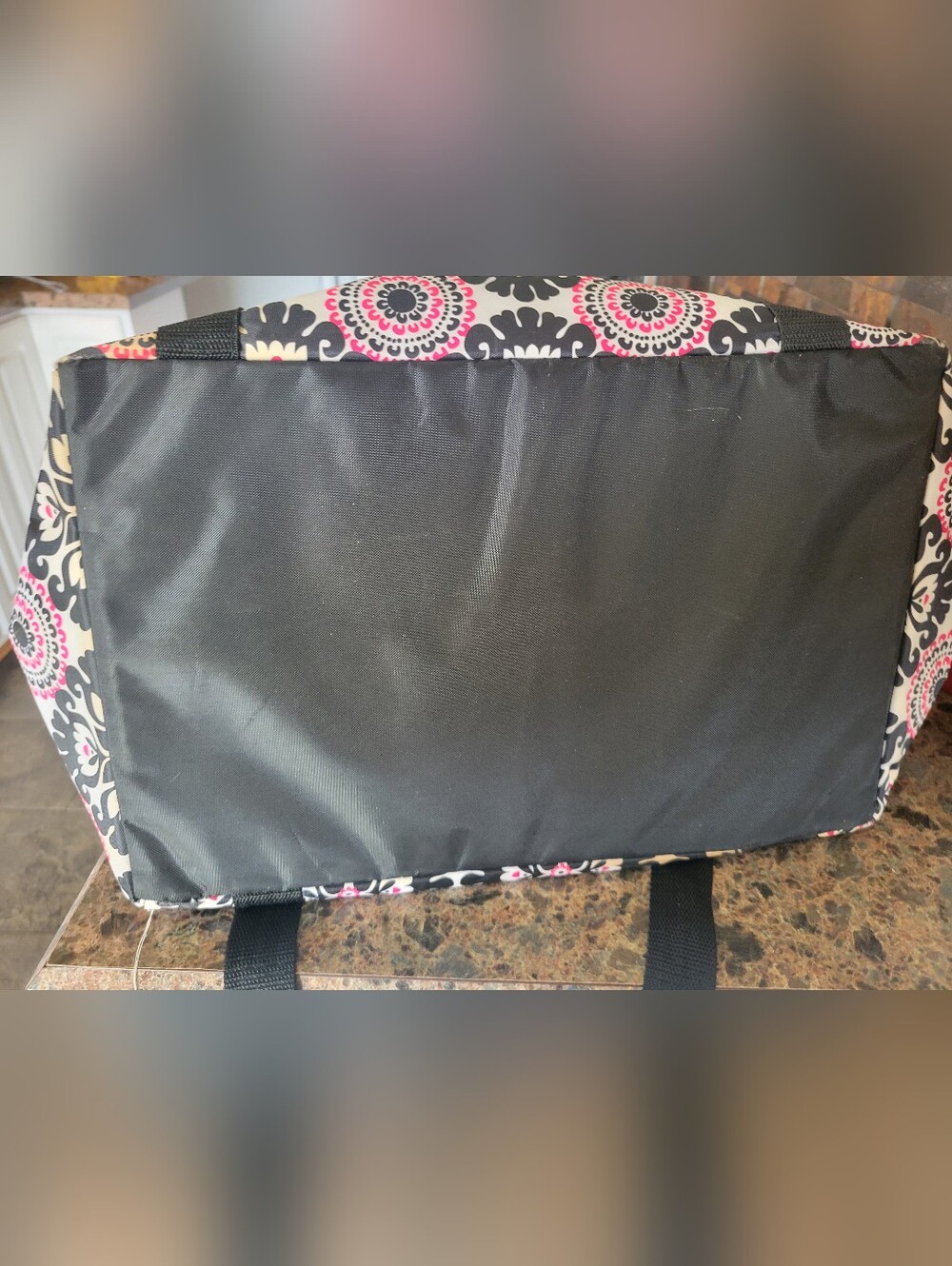 Thirty-One Cooler Bag in black and pink flower print - Picture 9 of 14